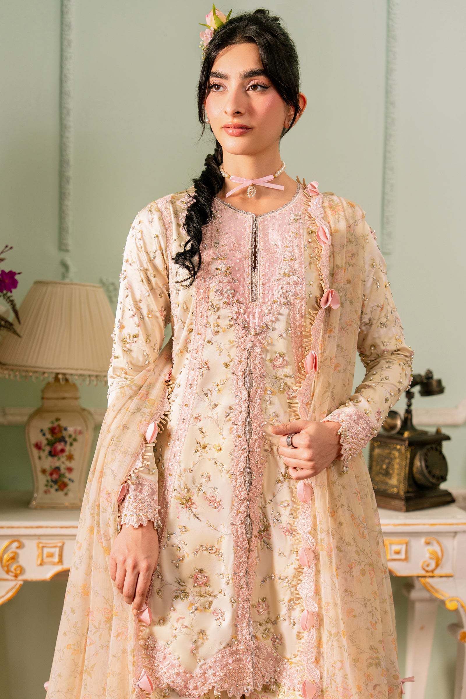 Retail Price: 27,990/-PKR